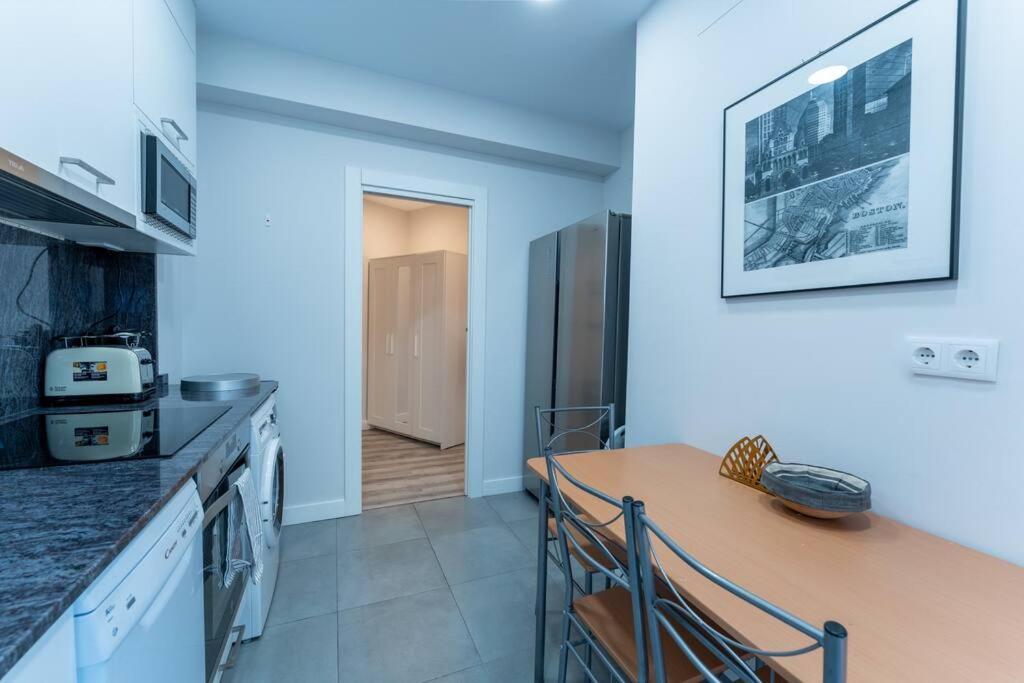 Valdecilla Center Apartment Santander Exteriér fotografie